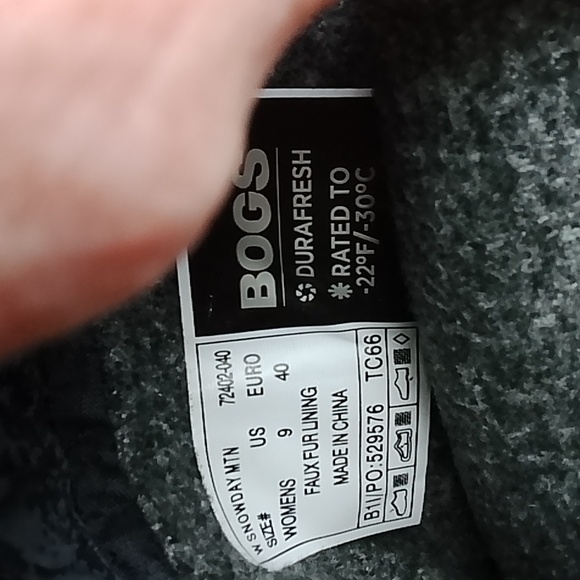 Bogs Black Camouflage 9 Women's Winter Boots NWOT - Picture 14 of 15